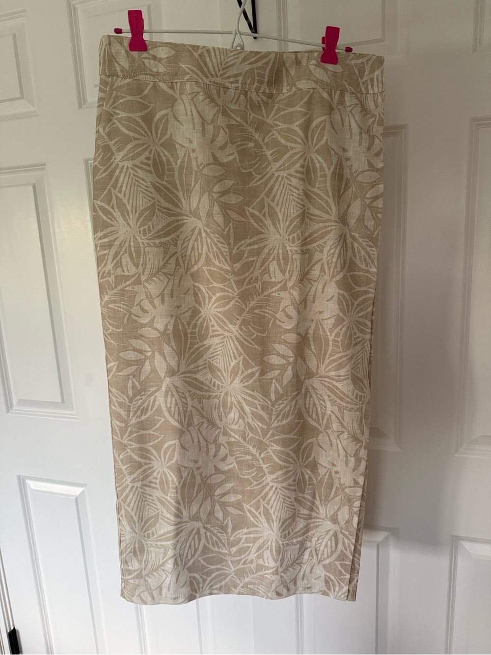 Beige Leaf-Print Maxi Skirt